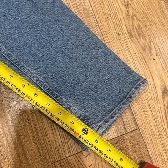 Agolde Riley cropped Distressed Jeans - Picture 6 of 10